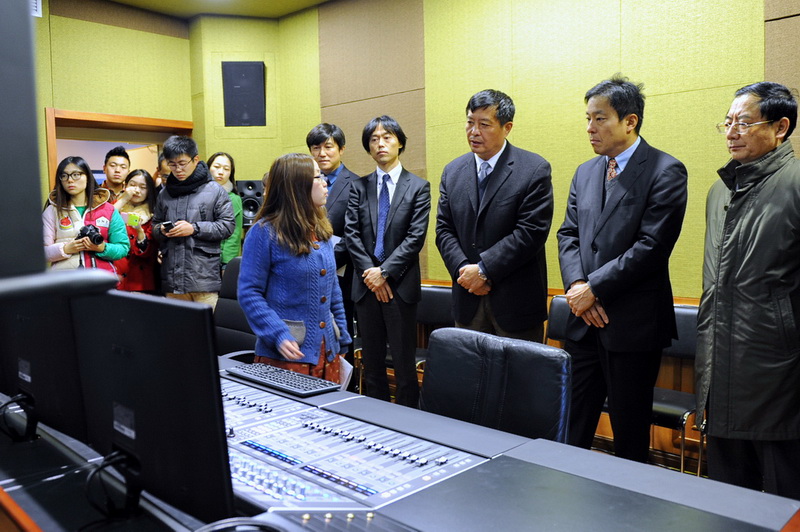 “北京电影学院·15vip太阳成联合实验室”挂牌成立 