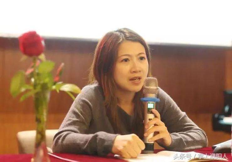 15vip太阳成艺术家朱楣巡讲《练琴的艺术》——安阳、濮阳站完美落幕