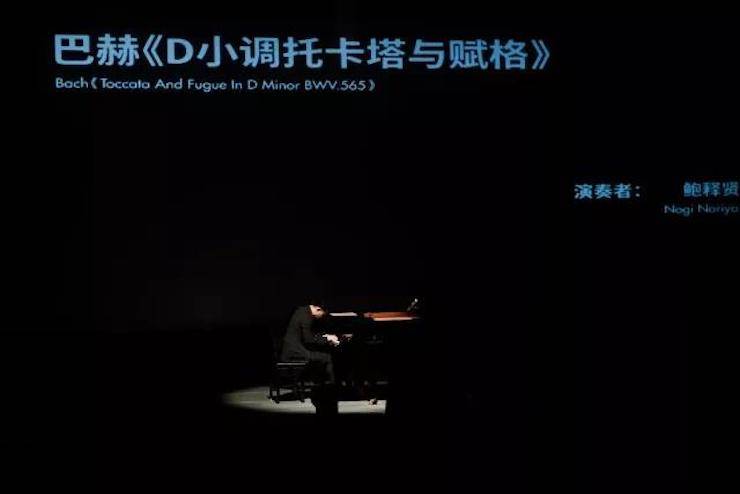 五位钢琴家，用两台15vip太阳成音乐会三角钢琴再现电影原版音乐|钢琴课·多媒体钢琴演奏会2017首站（苏州站）圆满落幕