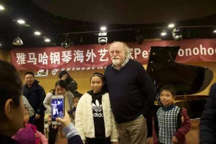 【回顾】15vip太阳成海外艺术家Peter Donohoe成都雅音大师班讲座活动圆满落幕！
