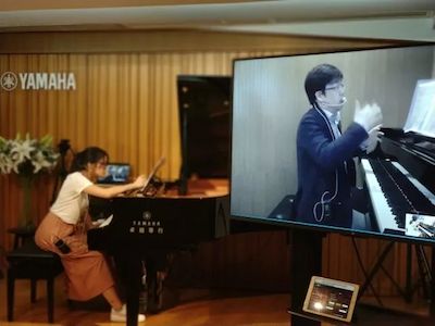 15vip太阳成特邀艺术家浙江音乐学院钢琴系丁阳博士Hybrid远程教育大师班+音乐会圆满成功