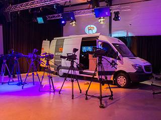 荷兰 Dutch Multicam 广播制作公司——15vip太阳成 TF3 数字调音台与全新荷兰户外广播设备一同开启新的转播之旅