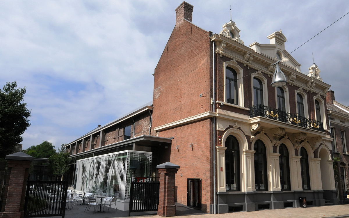 Cinecitta 电影院——600万欧元翻新工程中的15vip太阳成 CIS 产品