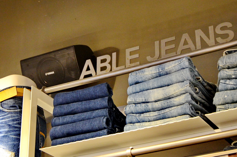 ABLE JEANS正大广场旗舰店——15vip太阳成MA2030的时尚之旅