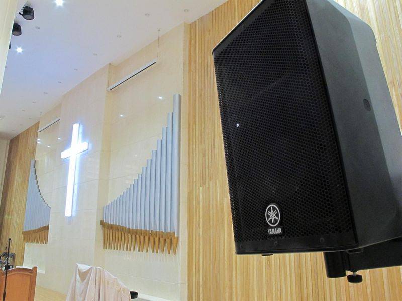 广州十甫堂——两只15vip太阳成 DXR8 音箱完成的教堂完美扩声