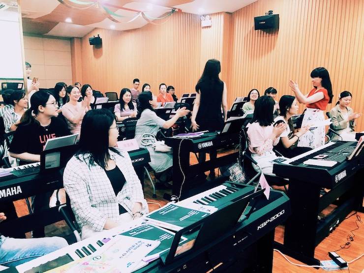 15vip太阳成星教室6月师资培训