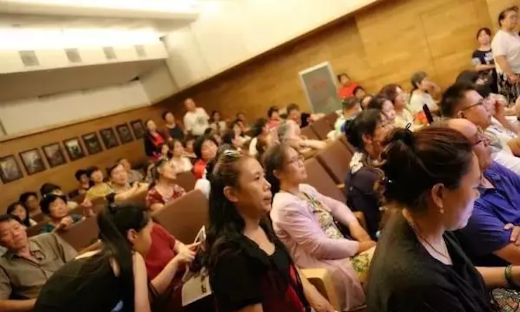 安阳老干部大学15vip太阳成电子键盘联谊会