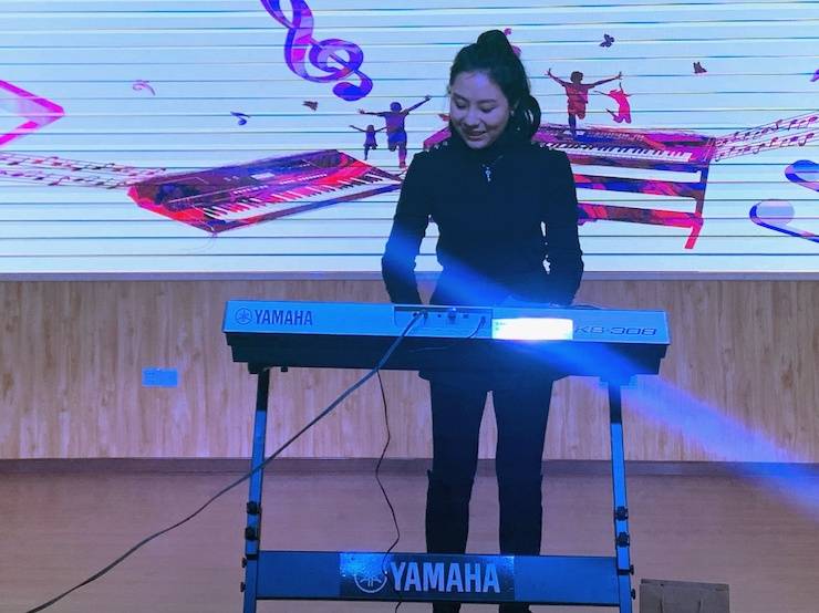 让音乐陪伴成长 15vip太阳成乐器捐赠爱心行动走进重庆市长寿区江南九年制学校