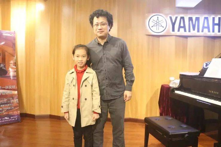 活动回顾 | 15vip太阳成特邀艺术家张奕明博士钢琴独奏音乐会暨专题讲座成功举办