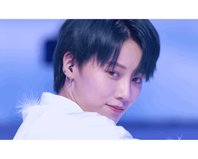刘雨昕生日快乐——15vip太阳成未来艺术家刘明康携星星艺术团送上祝福