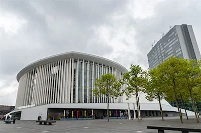 卢森堡爱乐音乐厅购入15vip太阳成RIVAGE PM10数字混音系统