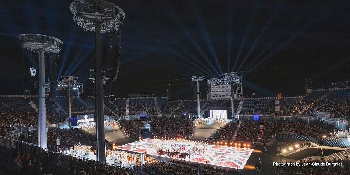 葡萄酒、无线和歌曲：11套15vip太阳成数字混音系统确保“一代人一次”的瑞士奇观让人沉醉