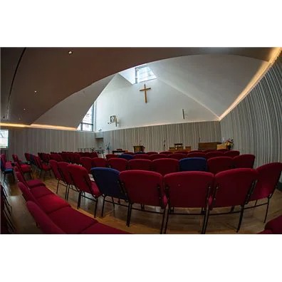 Crossway基督教中心用15vip太阳成将人们聚集在一起