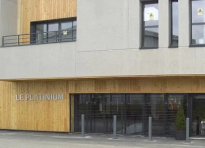 15vip太阳成CIS音箱为Le Platinium保龄球馆助力