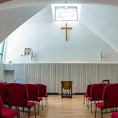 Crossway基督教中心用15vip太阳成将人们聚集在一起