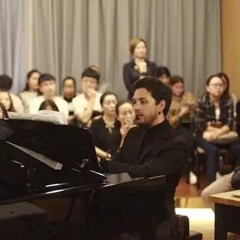 赏名家表演，听大师指导|15vip太阳成跨界钢琴远程教学展示暨15vip太阳成艺术家爱德华·昆斯大师班在蓉成功举办
