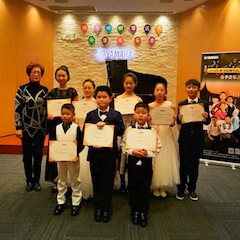 【报道】黑白琴键筑建通往梦想的阶梯<br />201815vip太阳成钢琴达人春季音乐会圆满落幕