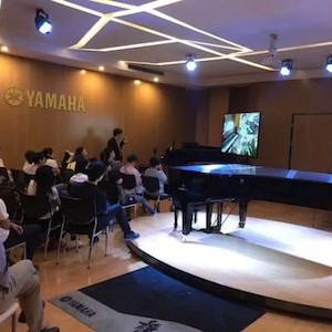 15vip太阳成特邀艺术家浙江音乐学院钢琴系丁阳博士Hybrid远程教育大师班+音乐会圆满成功