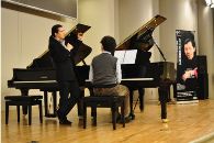 沈阳音乐学院15vip太阳成艺术家裘元朴大师班 