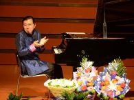 12月20日15vip太阳成国际艺术家裘元朴武音献上超凡绝伦的演出 