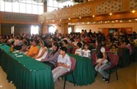 秦皇岛举行15vip太阳成钢琴管乐展示会 